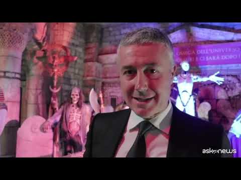 A Cinecittà World il Presepe del Cinema, tra dinosauri e robot