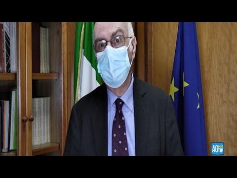 Covid, Rezza: «Aumento dei casi, ma i vaccinati sono più protetti dalla malattia grave»