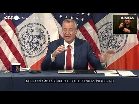 A New York scatta obbligo vaccinale per tutti i lavoratori