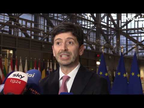 Roberto Speranza: “Per vaccini ai bambini fidarsi dei pediatri”