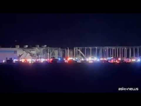Tornado in Illinois, collassa magazzino di Amazon