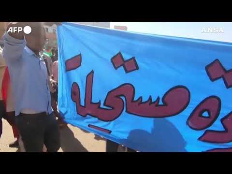 Sudan, cortei di protesta a Karthoum contro l’esercito