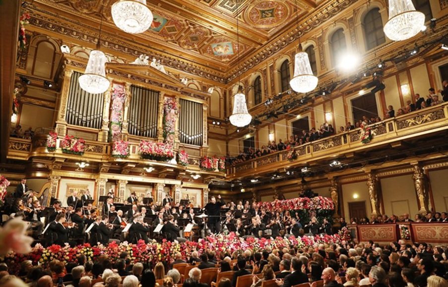 Il tradizionale Concerto di Capodanno – La Rivoluzione cubana – L’ultimo Carosello