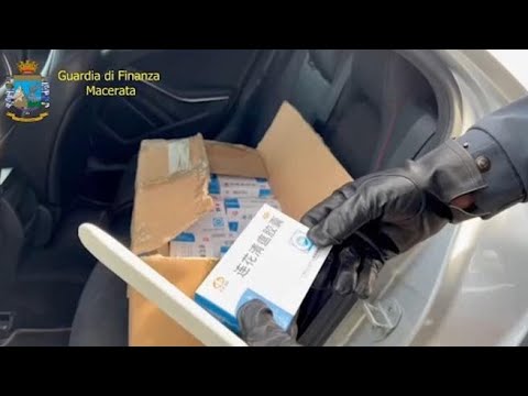 Macerata, sequestrati medicinali «anti-Covid» non autorizzati