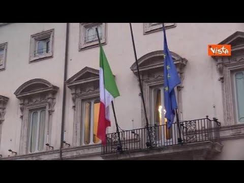 Areazione ambienti anche a Palazzo Chigi, le finestre aperte durante la cabina di regia