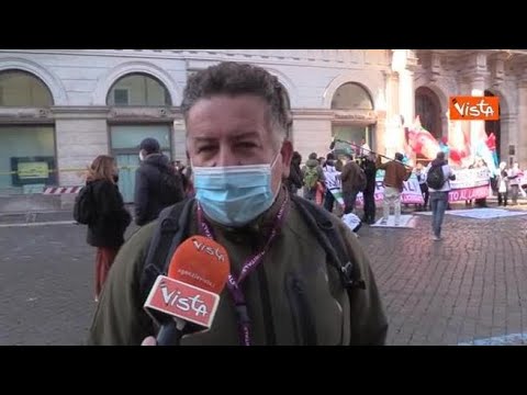 Protesta lavoratori Air Italy, un pilota: “Ora come cerco lavoro a 54 anni?”