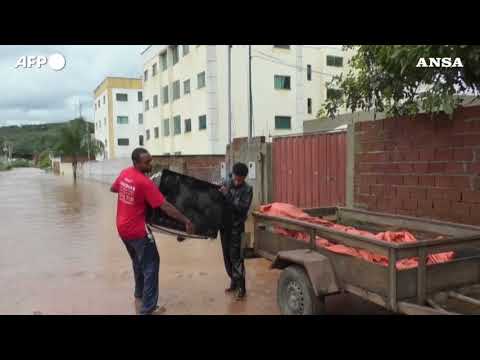 Brasile, droni sorvolano il territori allagati nello stato di Minas Gerais