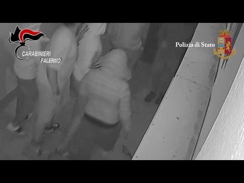 Baby gang di rapinatori seriali: 11 arresti a Palermo