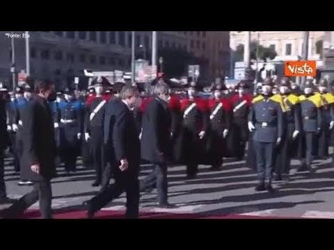 Draghi arriva ai funerali di David Sassoli