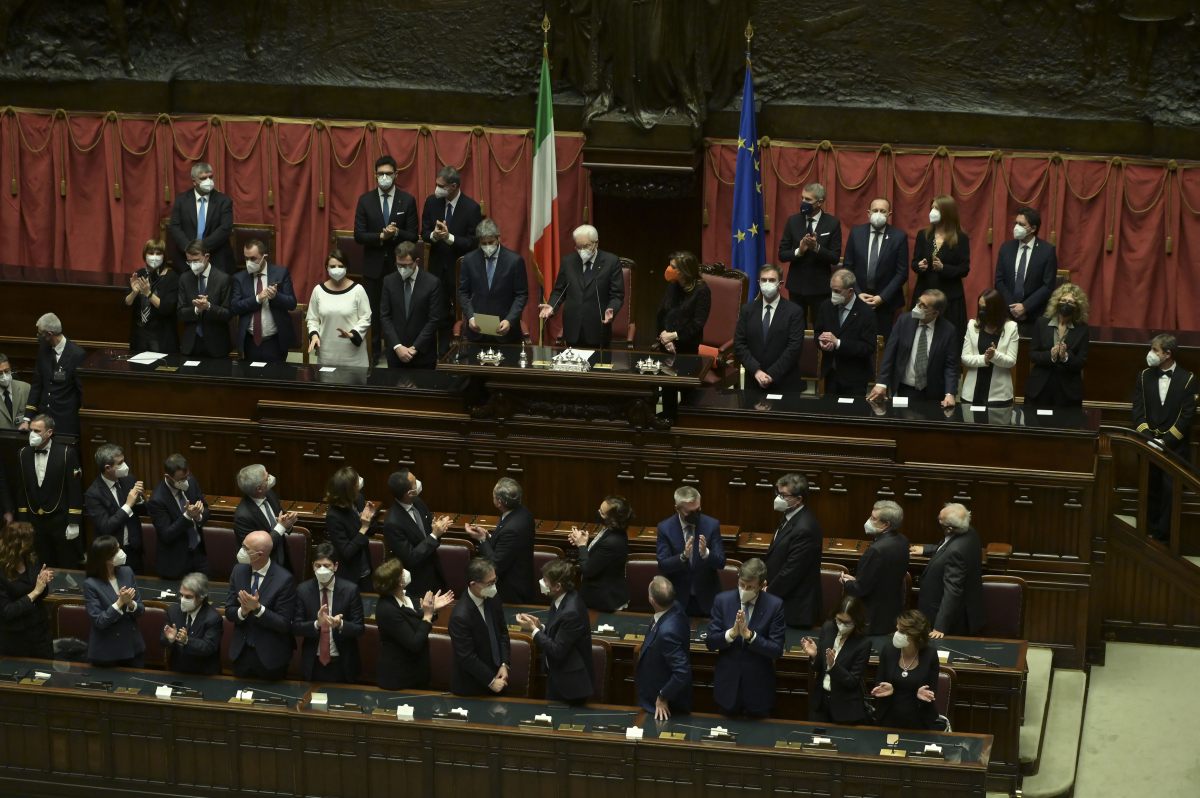 Per l’insediamento bis di Mattarella applausi bipartisan dalla politica