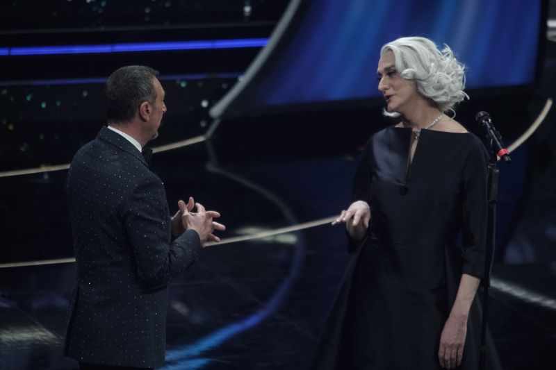 Saviano ricorda Falcone e Borsellino, Drusilla conquista l’Ariston