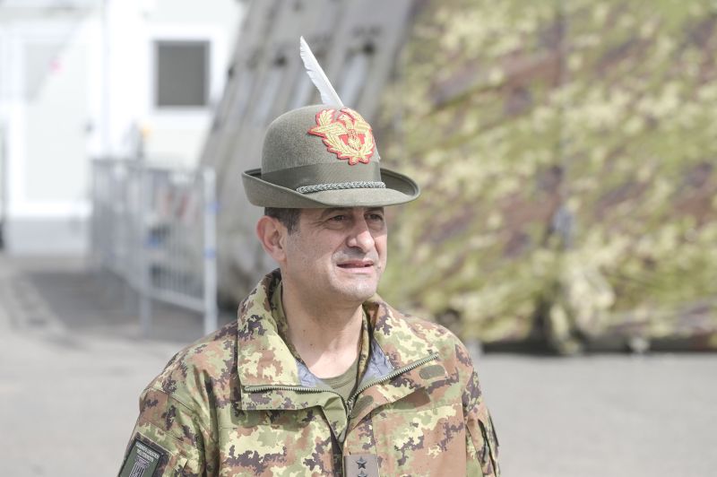 Covid, Figliuolo “Curve calano ma tenere alta l’attenzione”