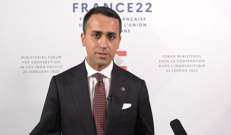 Ucraina, Di Maio “Procedere con le sanzioni alla Russia”