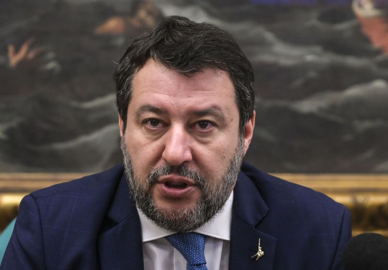 Ucraina, Salvini “Sanzioni ultima opzione, lavorare per la pace”