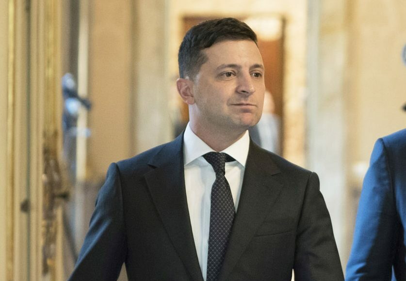 Ucraina, Zelensky “Non ci arrenderemo, lotteremo in ogni piazza”