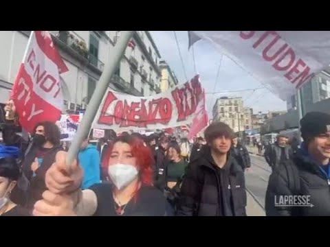 Studenti in piazza in tutta Italia: manifestazioni di protesta in oltre 40 città