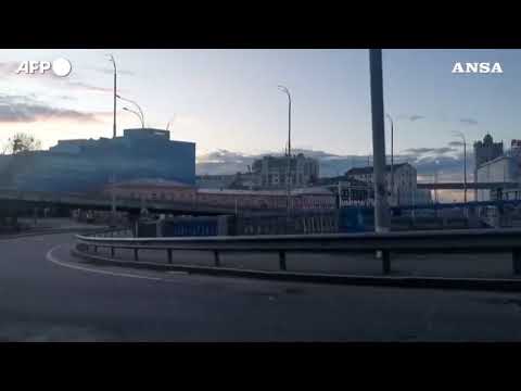 Ucraina, scatta il coprifuoco: Kiev e’ deserta