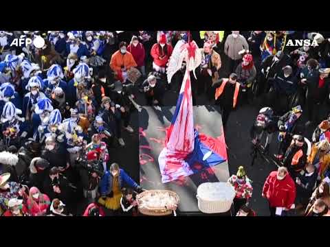 Ucraina, il Carnevale di Colonia diventa una marcia della pace