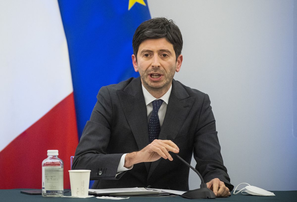 Speranza “Favoriremo vaccinazione persone in arrivo dall’Ucraina”