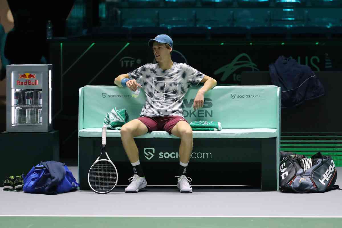 Sinner si ritira nei quarti di finale a Miami