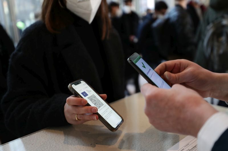 Covid, finisce lo stato d’emergenza. Nuove regole da aprile