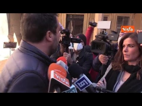 Salvini: «Andiamo fisicamente in Ucraina e fermiamo pacificamente le bombe»