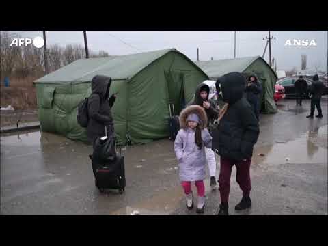 Ucraina, intesa sui corridoi umanitari ma Putin vuole tutto il Paese