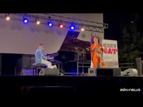 A Roma Gonzalo Rubalcaba e Aymée Nuviola in “Viento y Tiempo”