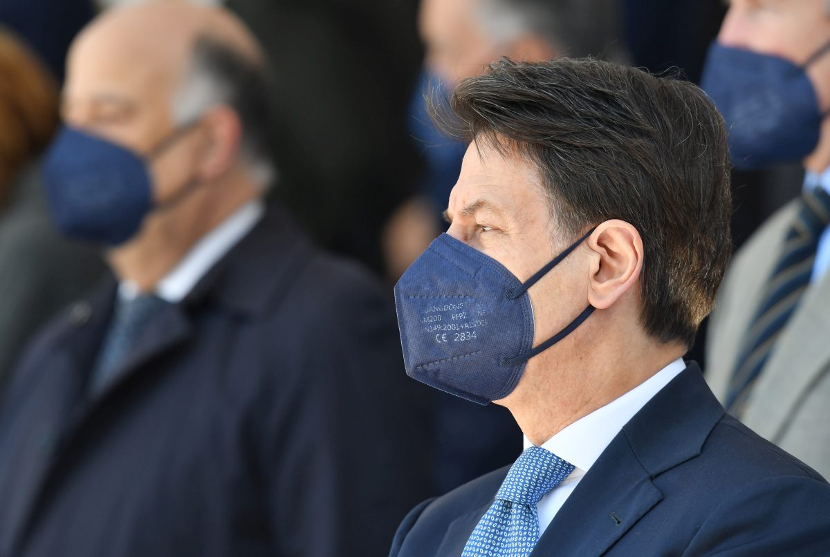 Ucraina, Conte “M5S si oppone all’invio di aiuti militari”