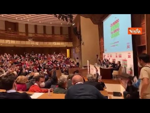 Roberto Speranza confermato segretario di Articolo Uno