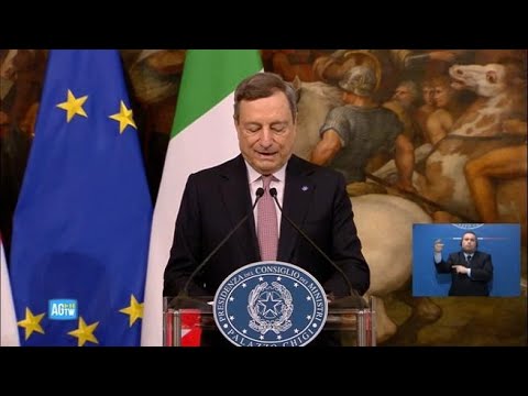 Draghi: «Pagare gas è finanziare guerra, serve un tetto al prezzo»