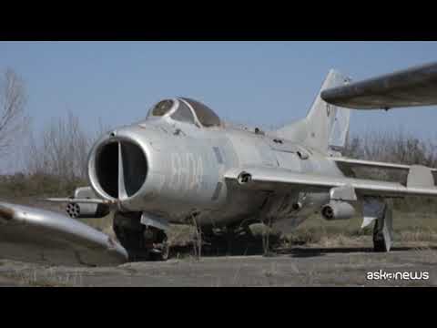In Albania la base aerea Nato nella vecchia “Città di Stalin”