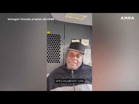 Spari in metro a New York, il fuggitivo su YouTube