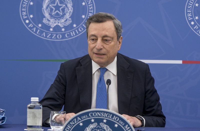 Dl aiuti, Draghi “Misure per proteggere gli italiani”