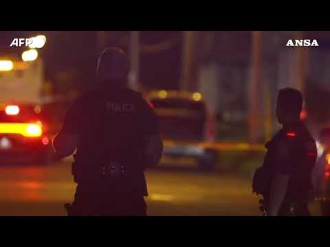 Usa: Buffalo, suprematista uccide 10 persone in un supermercato