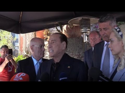 Berlusconi: «Io napoletano nato a Milano, vulcanico come il Vesuvio»