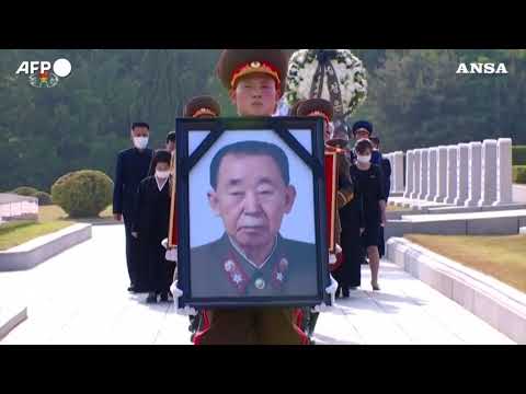 Kim Jong Un al funerale di un ufficiale militare nordcoreano