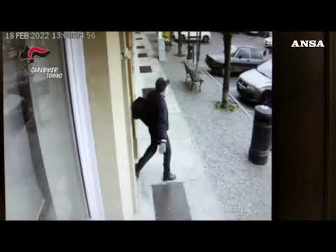Rapina in banca alla “Inside Man”: sei arresti nel Torinese