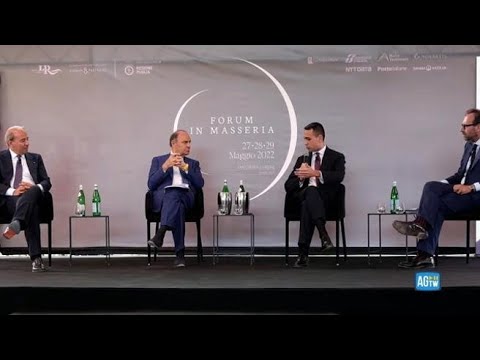 Di Maio: «Salvini a Mosca? Con Putin ci parla Draghi. La guerra non è un tema da tour estivo»