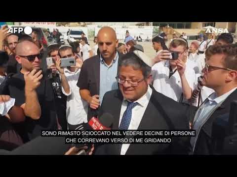 Gerusalemme, Incidenti su Spianata Moschee: “Sto aspettando che la polizia usi la forza”