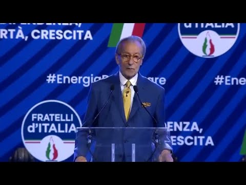 Le parole di Feltri alla convention di Meloni: «Anche il fascismo è nato a Milano…»