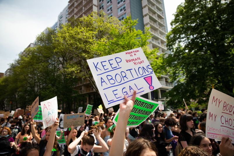 Usa, la Corte Suprema abolisce la sentenza sul diritto all’aborto