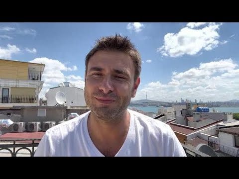 Di Battista annuncia: «Nelle prossime ore andrò in Russia, un viaggio nella parte più profonda…