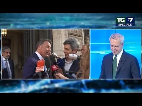 Gag Mentana-Renzi: «Senta Di Maio», «Mi dica Vespa»