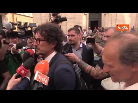 Caso Di Maio, Toninelli: «Luigi sta sbagliando, spero ci ripensi. È pezzo di storia Movimento»