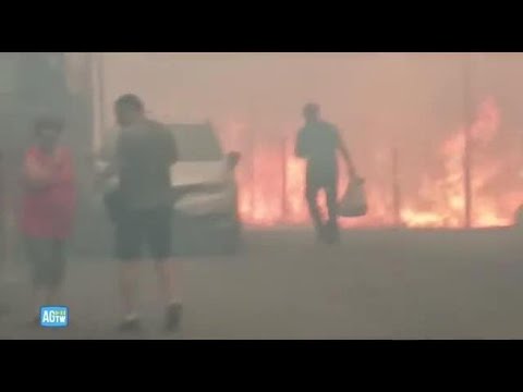 Maxi incendio a Roma, le fiamme minacciano le case