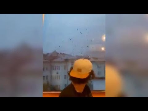 Maltempo in Veneto, a Cortina tromba d’aria scoperchia il tetto della scuola