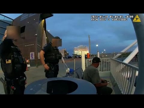 Arizona, agenti di polizia non lo soccorrono: senzatetto annega in un lago artificiale