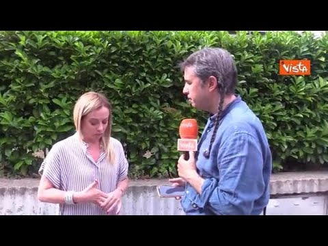 Salario minimo, Meloni: “Specchietto per le allodole. Il vero tema è taglio cuneo fiscale”