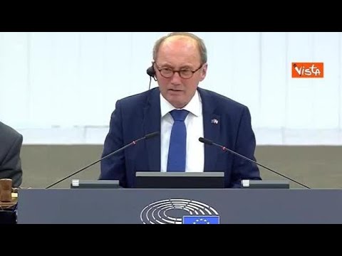 Stop alla vendita di auto a benzina e diesel dal 2035: il voto al Parlamento europeo